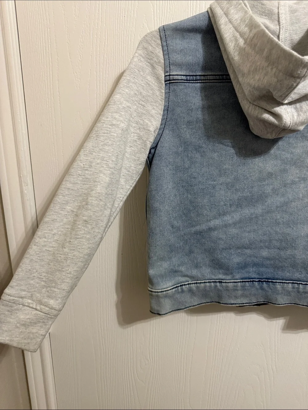 Children’s Denim Art Class Denim Jacket Fleece Sleeves Hood Button Up Small 6-7